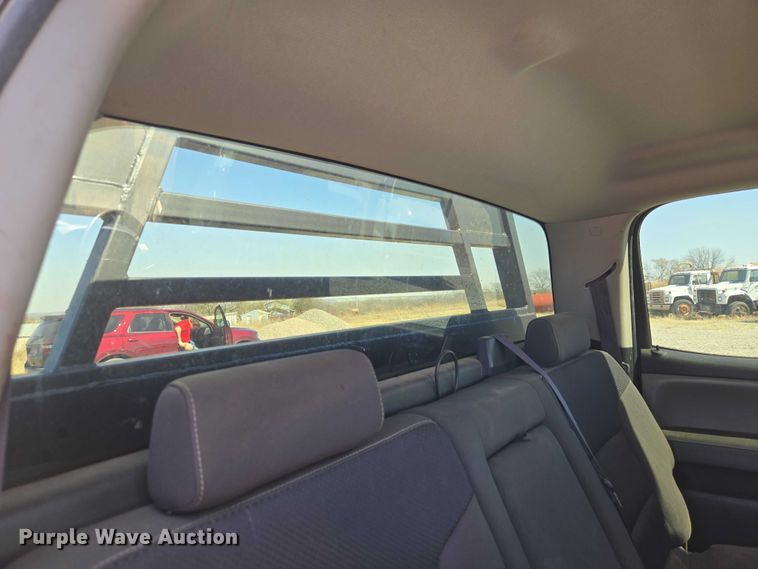 image for item ET1489 2016 Chevrolet Silverado 3500HD Crew Cab flatbed pickup truck