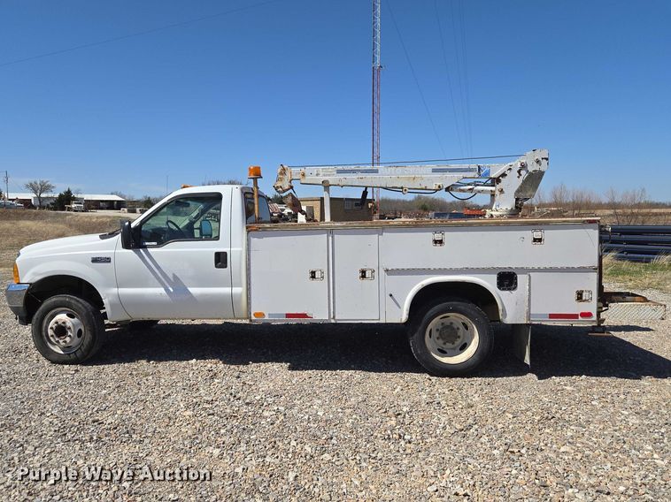 image for item ET1490 2001 Ford F450 Super Duty XL utility / service truck