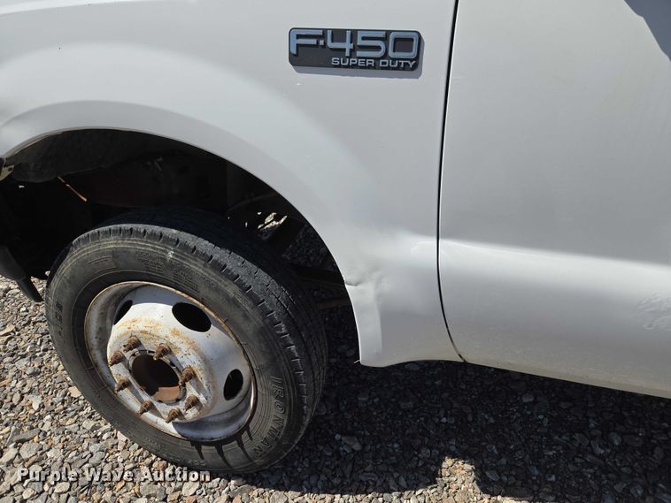 image for item ET1490 2001 Ford F450 Super Duty XL utility / service truck