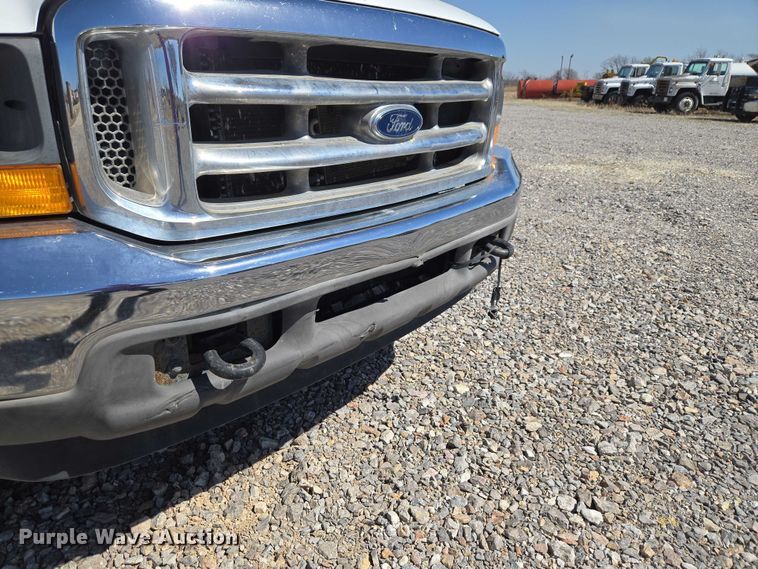 image for item ET1490 2001 Ford F450 Super Duty XL utility / service truck