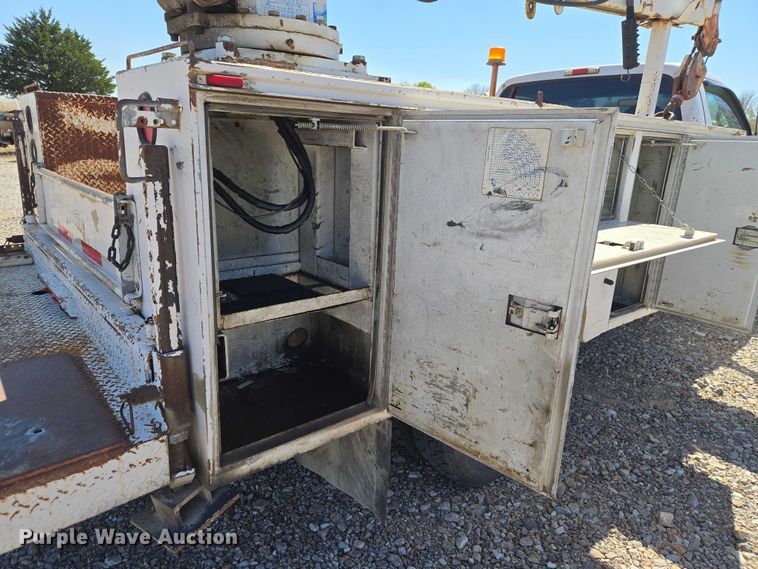 image for item ET1490 2001 Ford F450 Super Duty XL utility / service truck