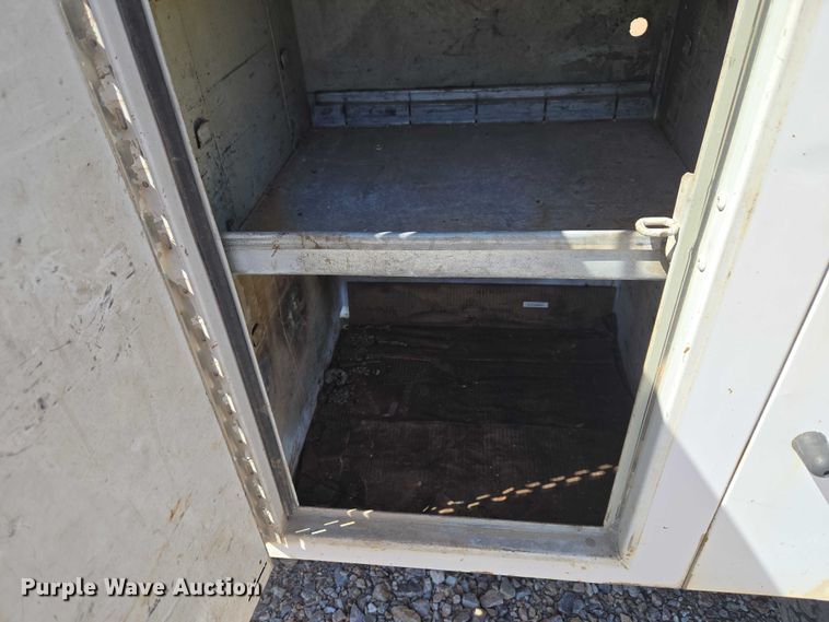 image for item ET1490 2001 Ford F450 Super Duty XL utility / service truck