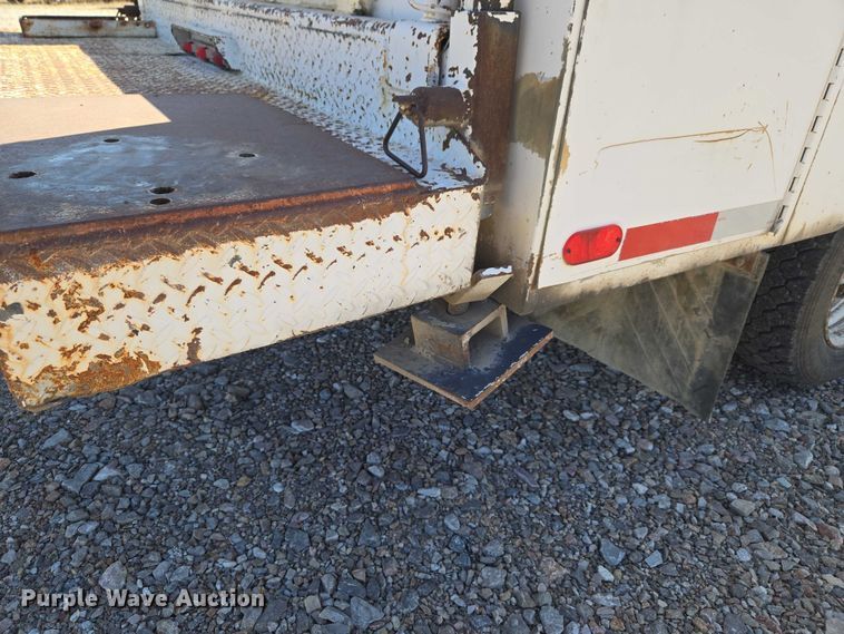 image for item ET1490 2001 Ford F450 Super Duty XL utility / service truck