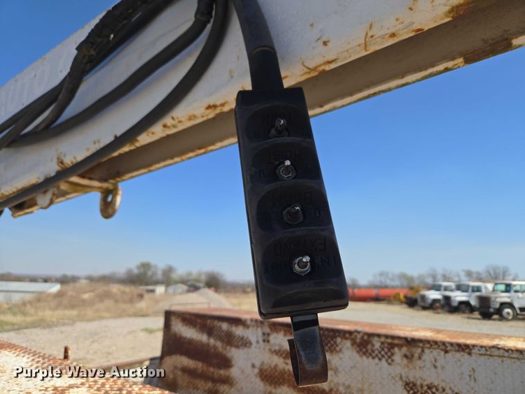 image for item ET1490 2001 Ford F450 Super Duty XL utility / service truck