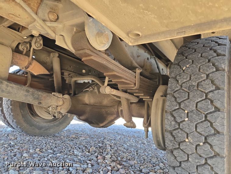 image for item ET1490 2001 Ford F450 Super Duty XL utility / service truck