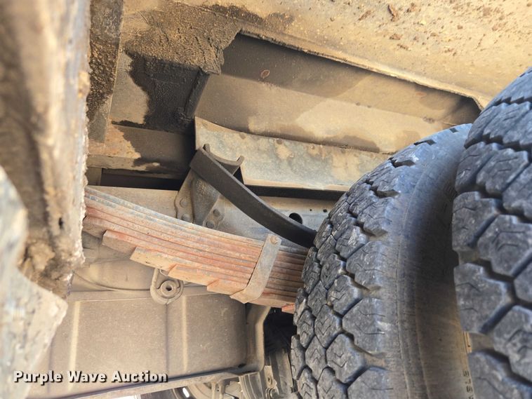 image for item ET1490 2001 Ford F450 Super Duty XL utility / service truck