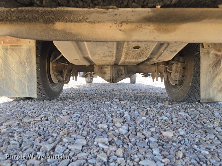 image for item ET1490 2001 Ford F450 Super Duty XL utility / service truck