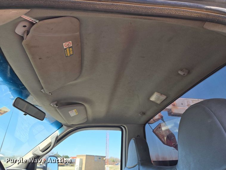 image for item ET1490 2001 Ford F450 Super Duty XL utility / service truck