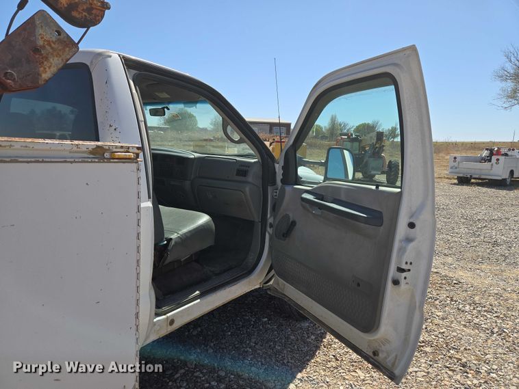 image for item ET1490 2001 Ford F450 Super Duty XL utility / service truck