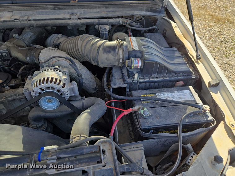 image for item ET1490 2001 Ford F450 Super Duty XL utility / service truck