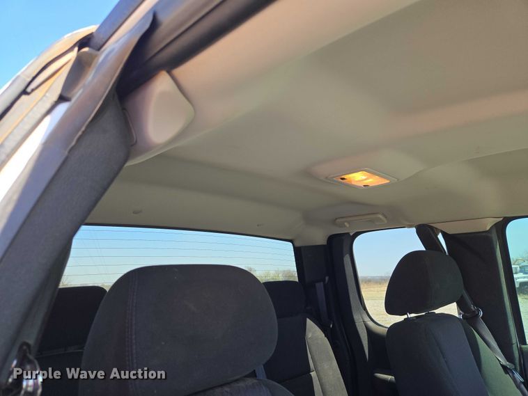 image for item ET1491 2011 Chevrolet Silverado 2500HD  Ext. Cab pickup truck