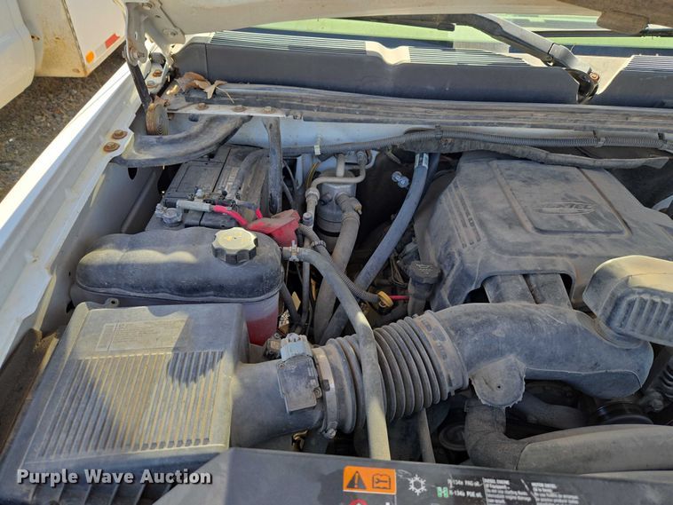 image for item ET1491 2011 Chevrolet Silverado 2500HD  Ext. Cab pickup truck