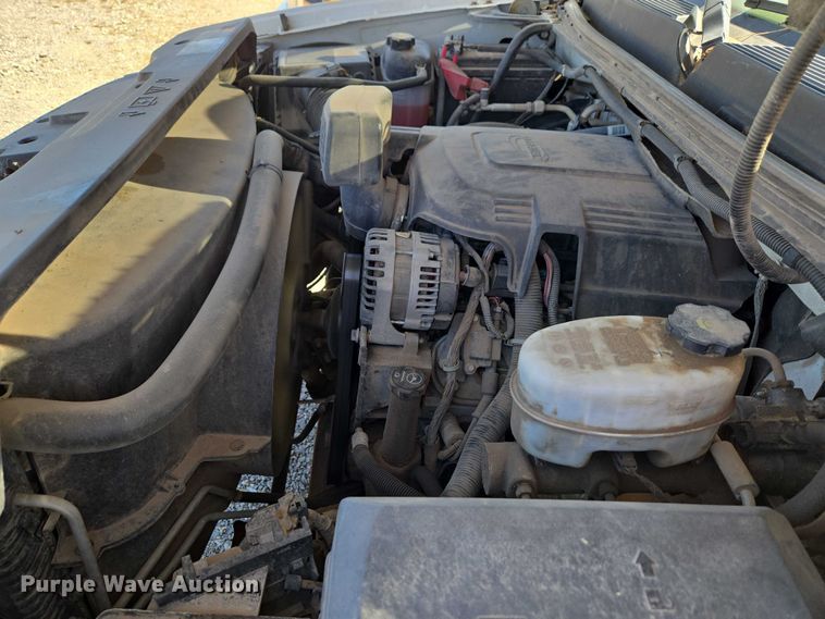 image for item ET1491 2011 Chevrolet Silverado 2500HD  Ext. Cab pickup truck