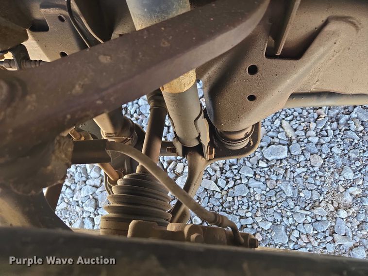 image for item ET1492 2013 Chevrolet Silverado 2500HD Ext. Cab pickup truck