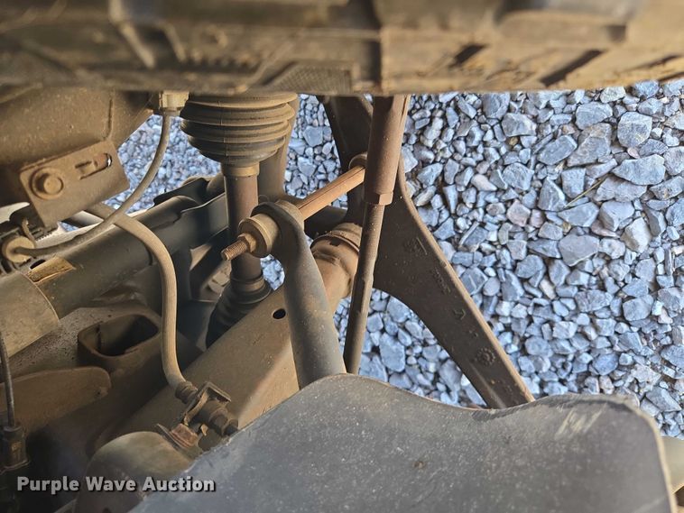 image for item ET1492 2013 Chevrolet Silverado 2500HD Ext. Cab pickup truck