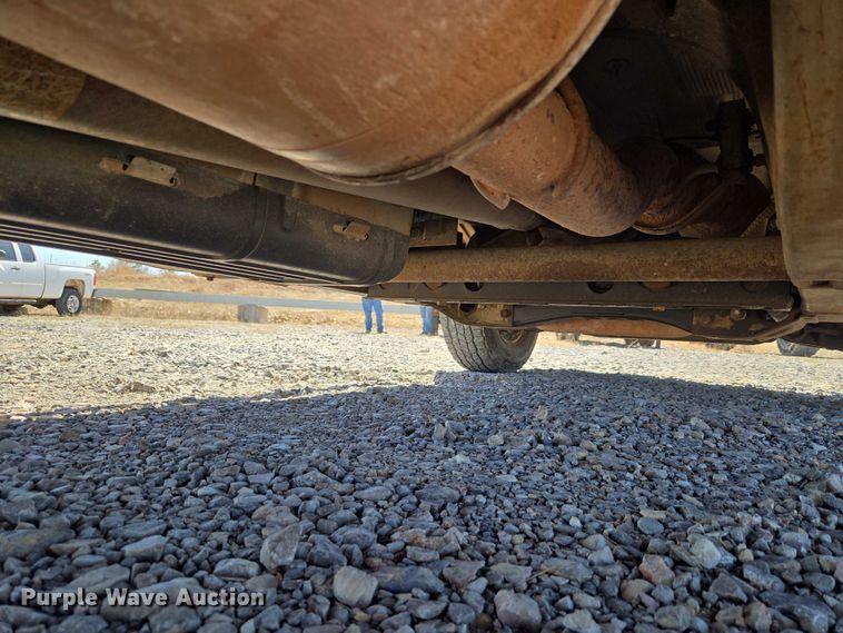 image for item ET1492 2013 Chevrolet Silverado 2500HD Ext. Cab pickup truck