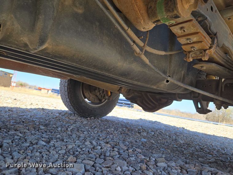 image for item ET1492 2013 Chevrolet Silverado 2500HD Ext. Cab pickup truck