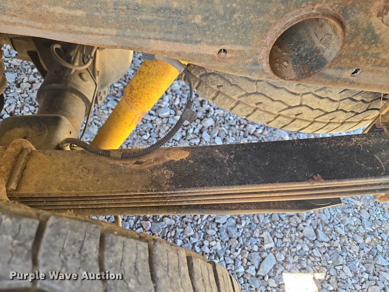 image for item ET1492 2013 Chevrolet Silverado 2500HD Ext. Cab pickup truck