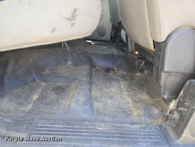 image for item ET1492 2013 Chevrolet Silverado 2500HD Ext. Cab pickup truck