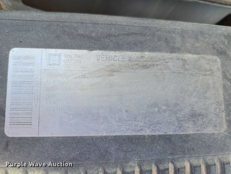 image for item ET1492 2013 Chevrolet Silverado 2500HD Ext. Cab pickup truck