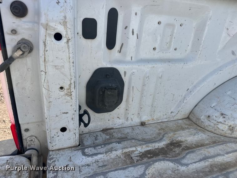 image for item ET1718 2019 Ford F250 Super Duty XL Crew Cab pickup truck