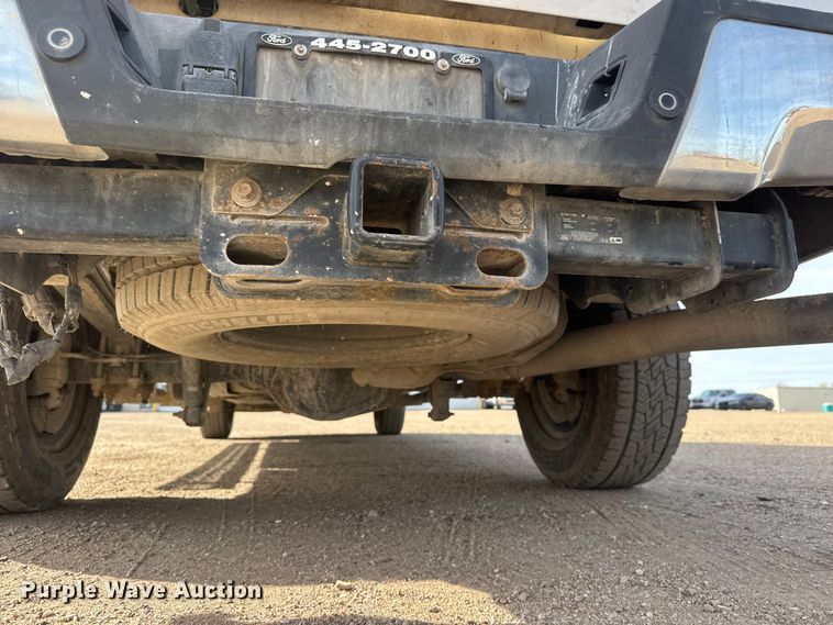 image for item ET1718 2019 Ford F250 Super Duty XL Crew Cab pickup truck