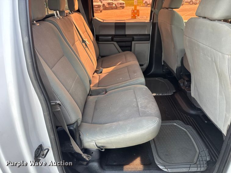 image for item ET1718 2019 Ford F250 Super Duty XL Crew Cab pickup truck