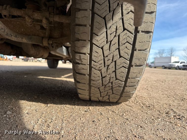 image for item ET1718 2019 Ford F250 Super Duty XL Crew Cab pickup truck