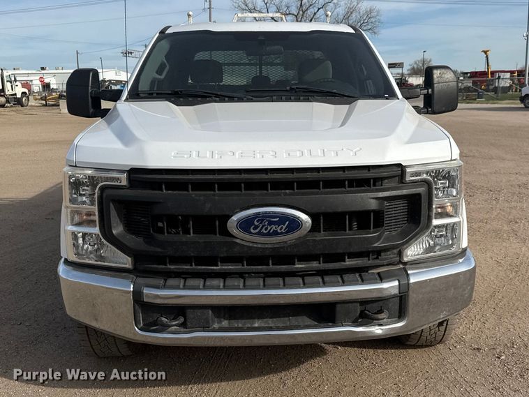 image for item ET1719 2021 Ford F250 Super Duty XL Crew Cab pickup truck