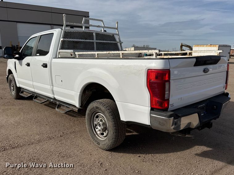 image for item ET1719 2021 Ford F250 Super Duty XL Crew Cab pickup truck