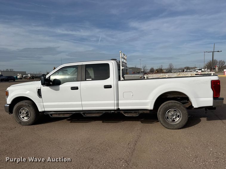 image for item ET1719 2021 Ford F250 Super Duty XL Crew Cab pickup truck