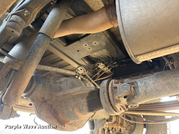 image for item ET1719 2021 Ford F250 Super Duty XL Crew Cab pickup truck