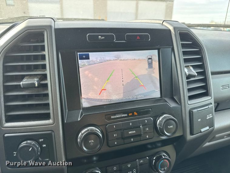 image for item ET1719 2021 Ford F250 Super Duty XL Crew Cab pickup truck