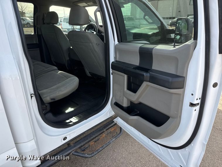 image for item ET1719 2021 Ford F250 Super Duty XL Crew Cab pickup truck