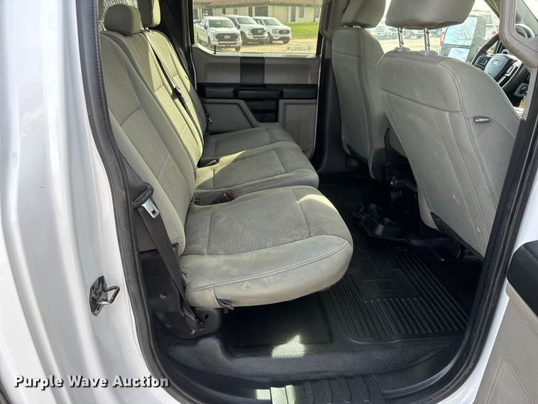 image for item ET1719 2021 Ford F250 Super Duty XL Crew Cab pickup truck