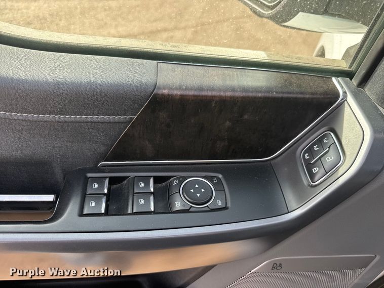 image for item ET1720 2021 Ford F150 Crew Cab pickup truck