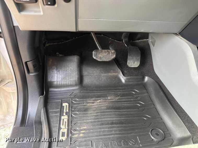 image for item ET1720 2021 Ford F150 Crew Cab pickup truck