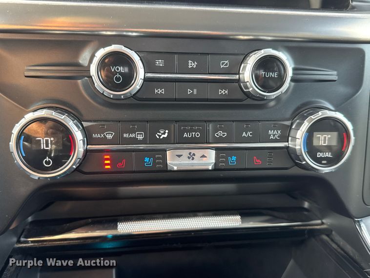 image for item ET1720 2021 Ford F150 Crew Cab pickup truck