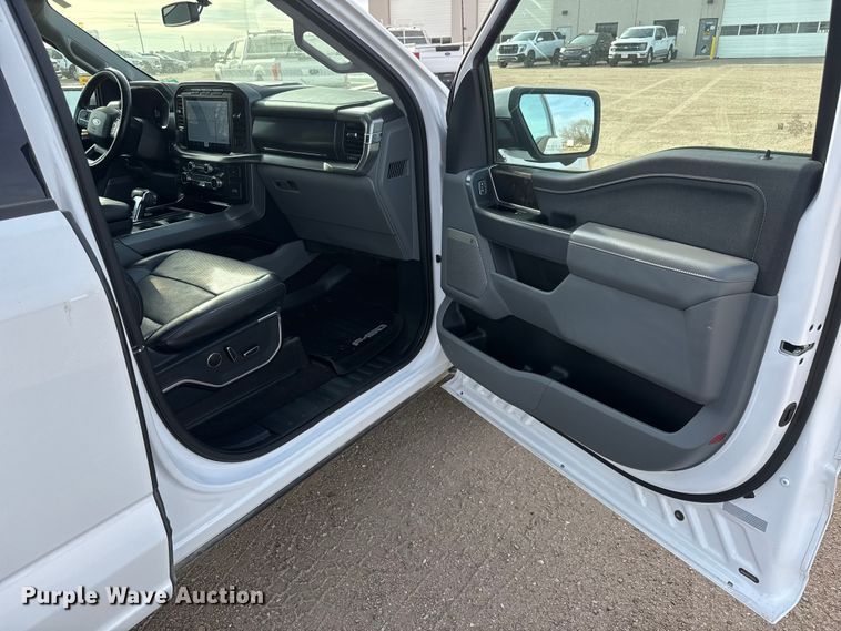 image for item ET1720 2021 Ford F150 Crew Cab pickup truck