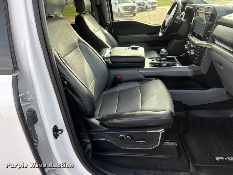 image for item ET1720 2021 Ford F150 Crew Cab pickup truck