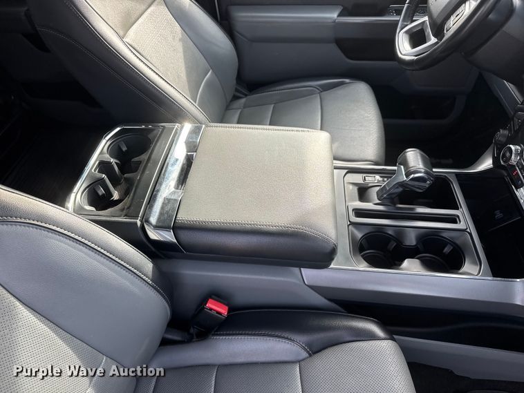 image for item ET1720 2021 Ford F150 Crew Cab pickup truck