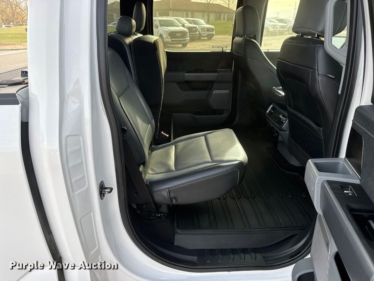 image for item ET1720 2021 Ford F150 Crew Cab pickup truck