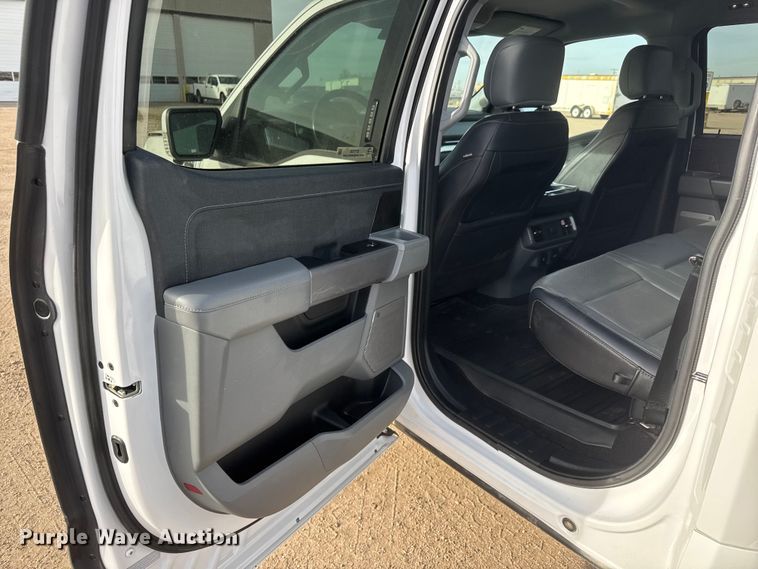 image for item ET1720 2021 Ford F150 Crew Cab pickup truck