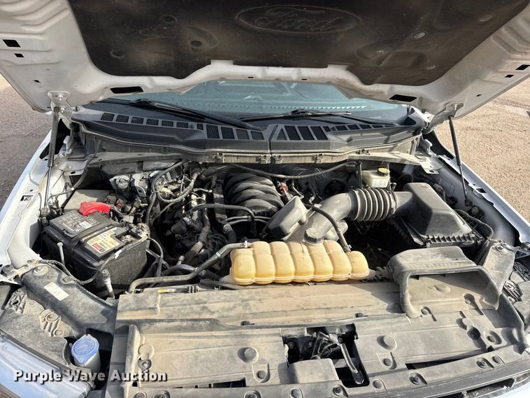 image for item ET1720 2021 Ford F150 Crew Cab pickup truck