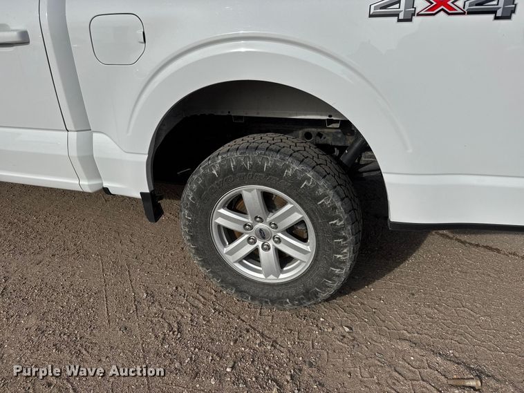 image for item ET1720 2021 Ford F150 Crew Cab pickup truck