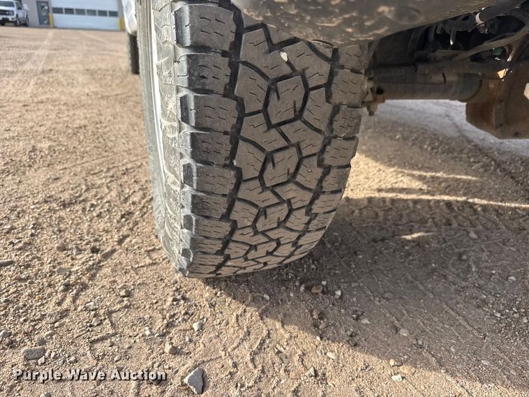 image for item ET1720 2021 Ford F150 Crew Cab pickup truck