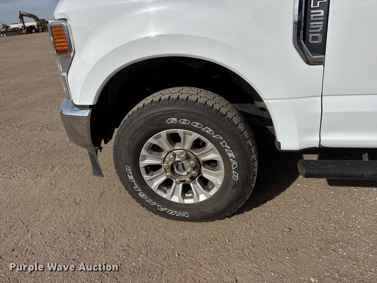 image for item ET1721 2022 Ford F250 XLT Ext. Cab pickup truck