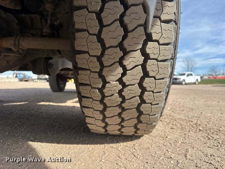 image for item ET1721 2022 Ford F250 XLT Ext. Cab pickup truck