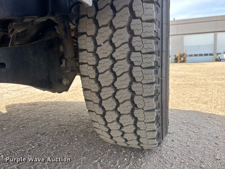 image for item ET1721 2022 Ford F250 XLT Ext. Cab pickup truck