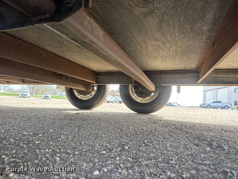 image for item ET1722 2003 Swes Enclosed cargo trailer